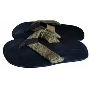 American Eagle Outfitters Men's Sandals.